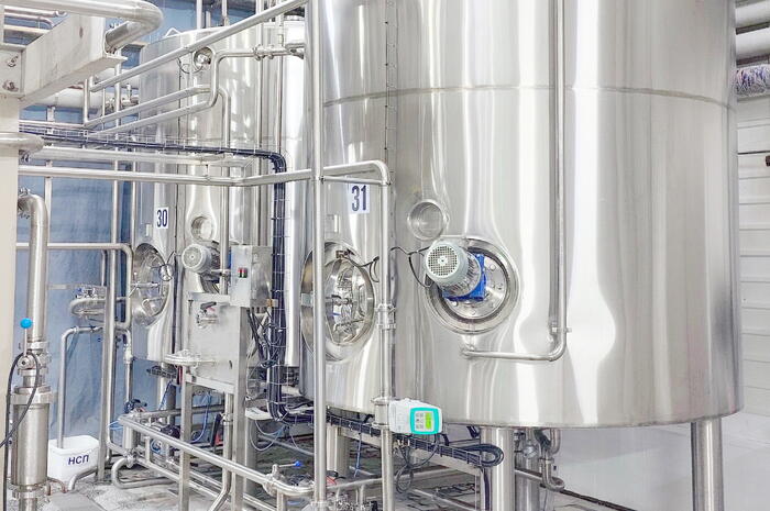 Automation of the Wiegand 4000 Vacuum Evaporation Unit (VEU) and the condensed milk production line